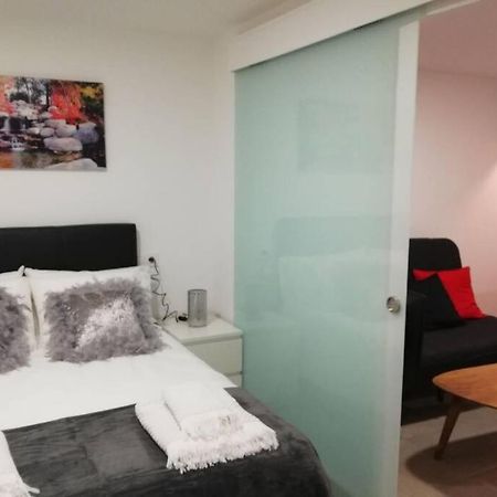 M1 Cool Loft 1 Min Walk To Metro 15 Min Center By Metro Apartamento Esplugues de Llobregat Exterior foto